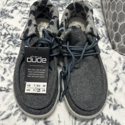Hey Dude Shoes - Women’s Size 7 - New 