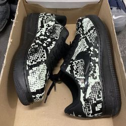 Nike Air Force 1 Black Snakeskin Size 8.5