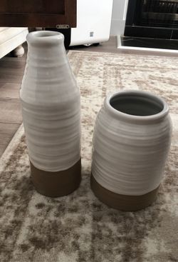 Threshold vases