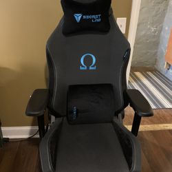 Secret Lab Omega Gaming Chair