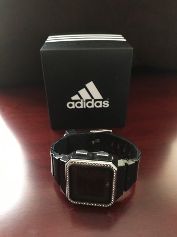 Adidas watch-Black diamond bezel
