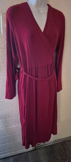 ✨✨Gorgeous.. New Alfani Wrap Dress!!✨$20!!