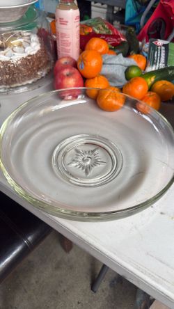 Glass fruit holder