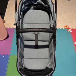 Mompush Bassinet Stroller / Luxury Baby Stroller – Excellent Condition