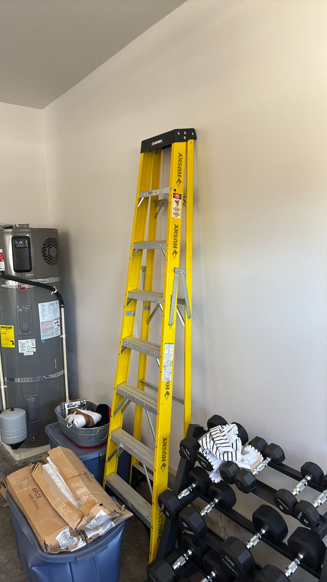 8’ Ladder - HUSKY