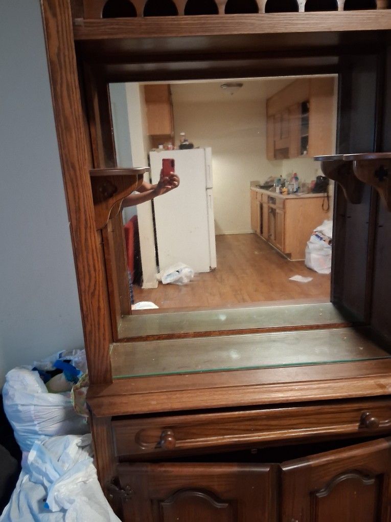 Big Mirror Wine Stand