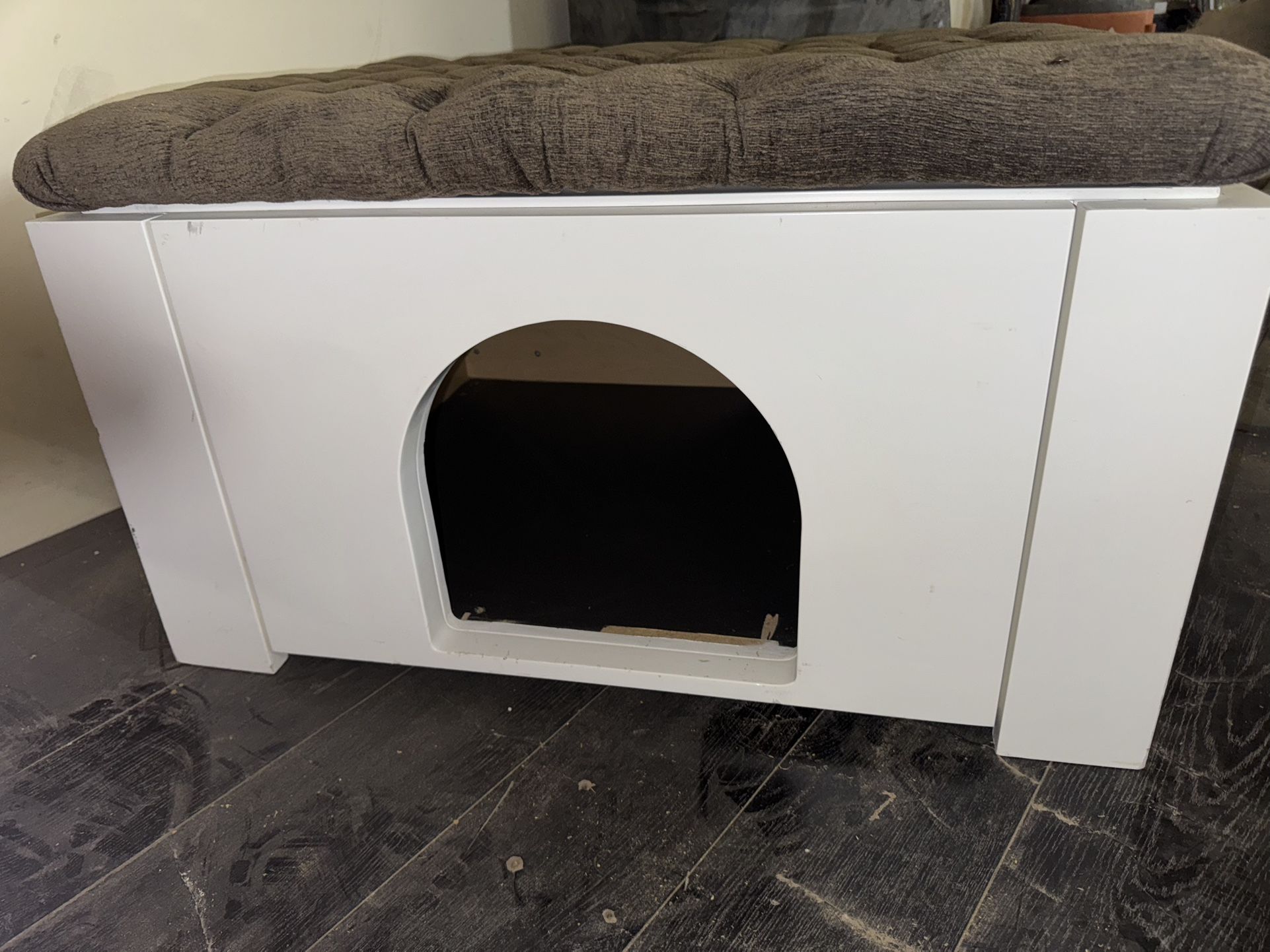 Dog House