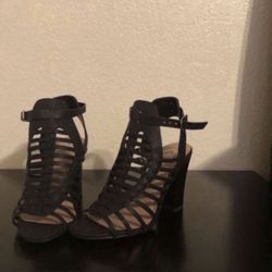 Women’s black heels