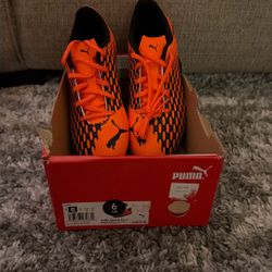 Puma Soccer Cleats ⚽️