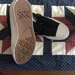 Converse Size 6