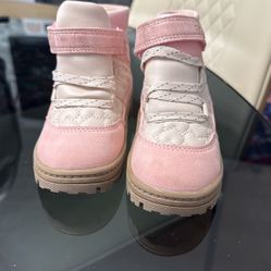 Toddler Carters Pink Boots Size 7 