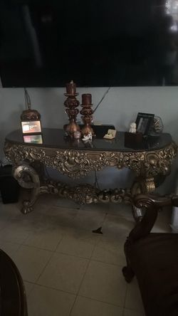 Table marble antique