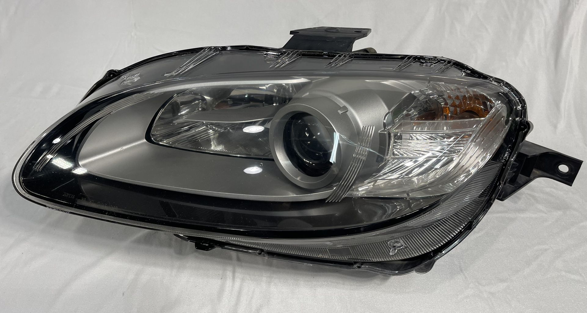 2009-2015 Mazda Miata Driver Headlight OEM - NC046