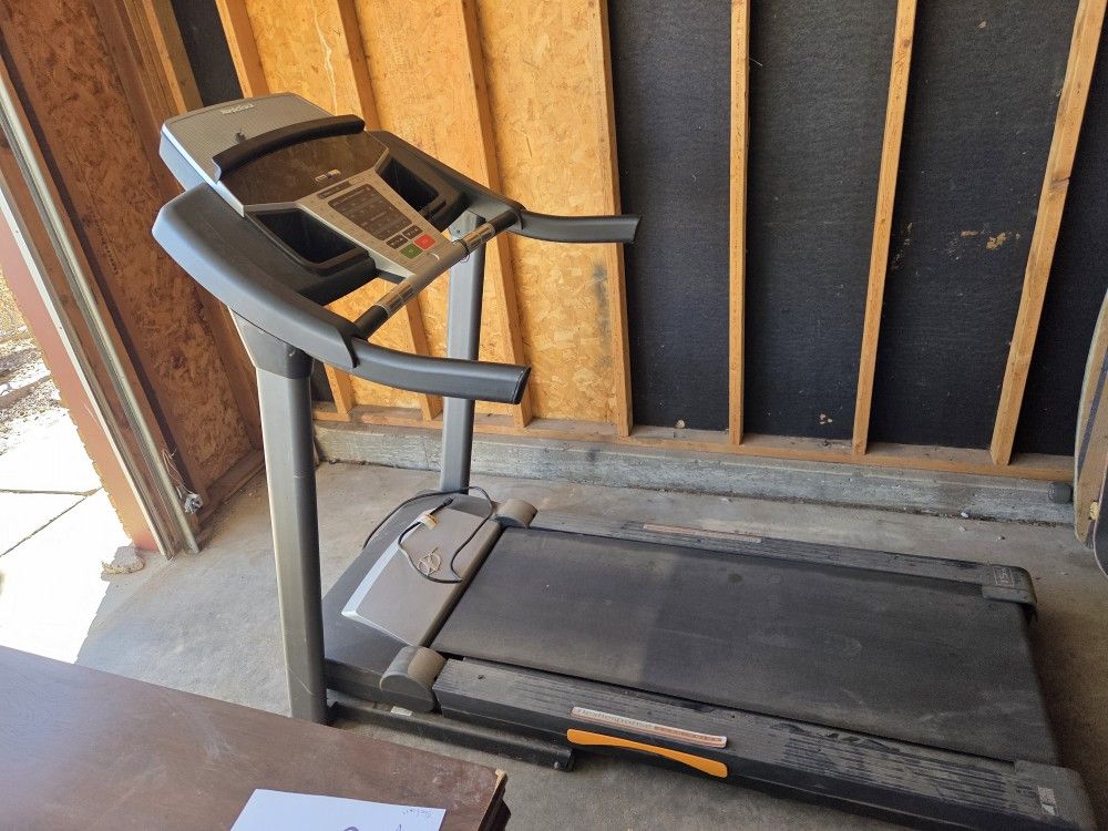Nordic Track Treadmill 