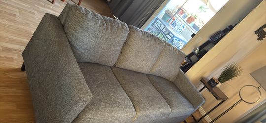 Couch gray