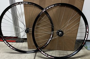 29” MTX 33 Custom Wheelset