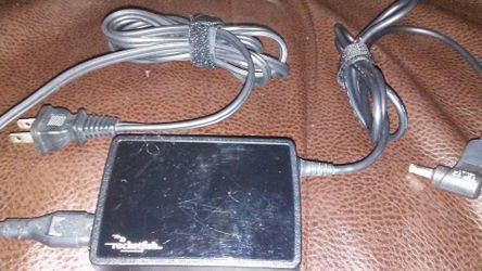 Rocketfish 90watt AC adapter model Raf-ac9023