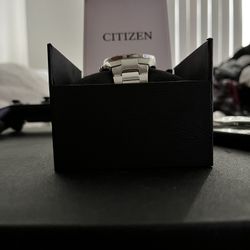 Silver Lining With An Blue Top. Citizen Watch. 