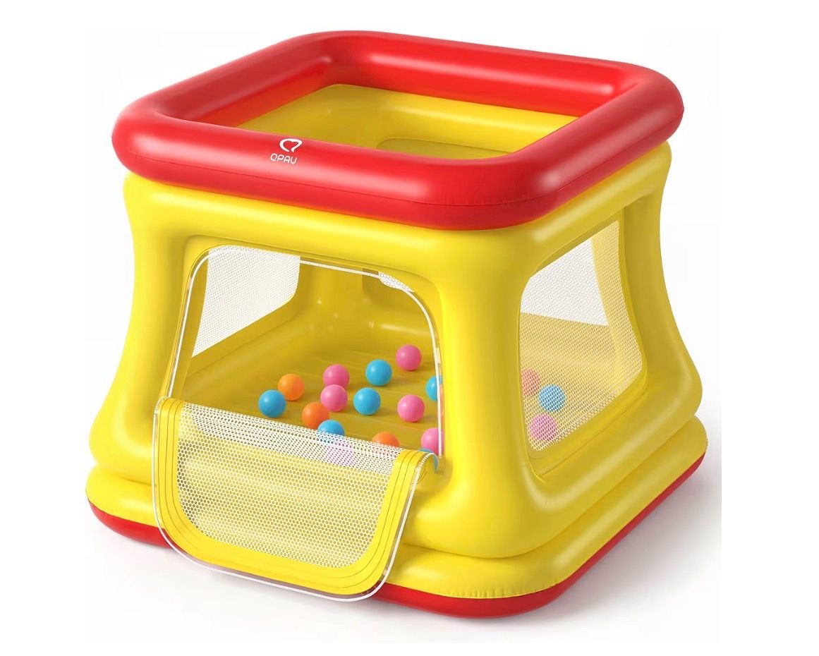 Inflatable bounce house