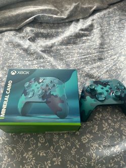 Camo blue Xbox controller