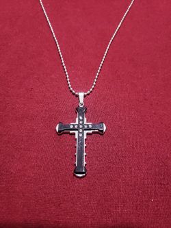Unisex Fashionable Cross Pendant With Chain Necklace
