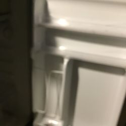Mini Fridge With Freezer 