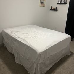 Queen Size Memory Foam Mattress And Boxspring 