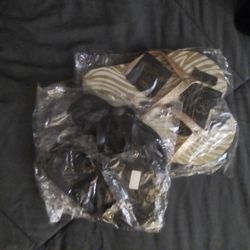 Women's And Little Girl Flip Flops, Free🙂