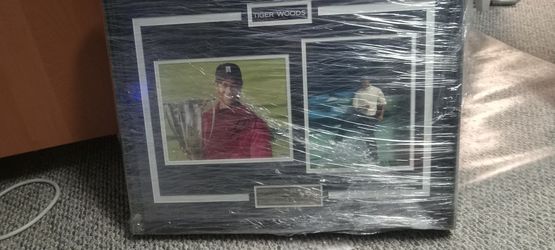 Tiger Woods signed photo