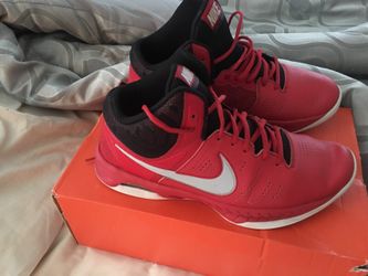 Nice red Nikes 10.5