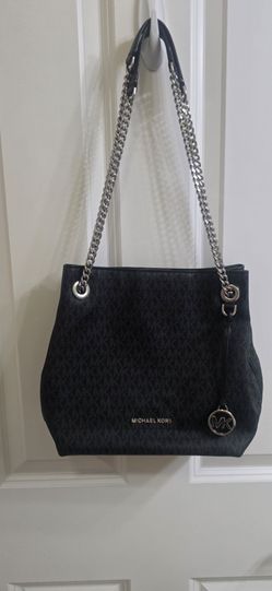 MK purse, super clean, $30.00 in Exeter