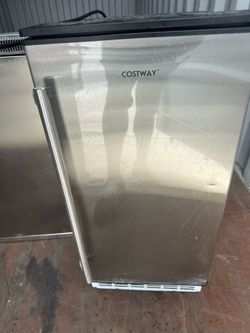 Cost way icemaker