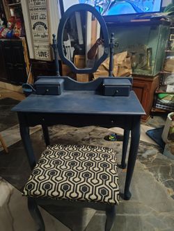 Child blue vanity