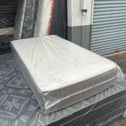 Twin Size Mattress And Box Spring 