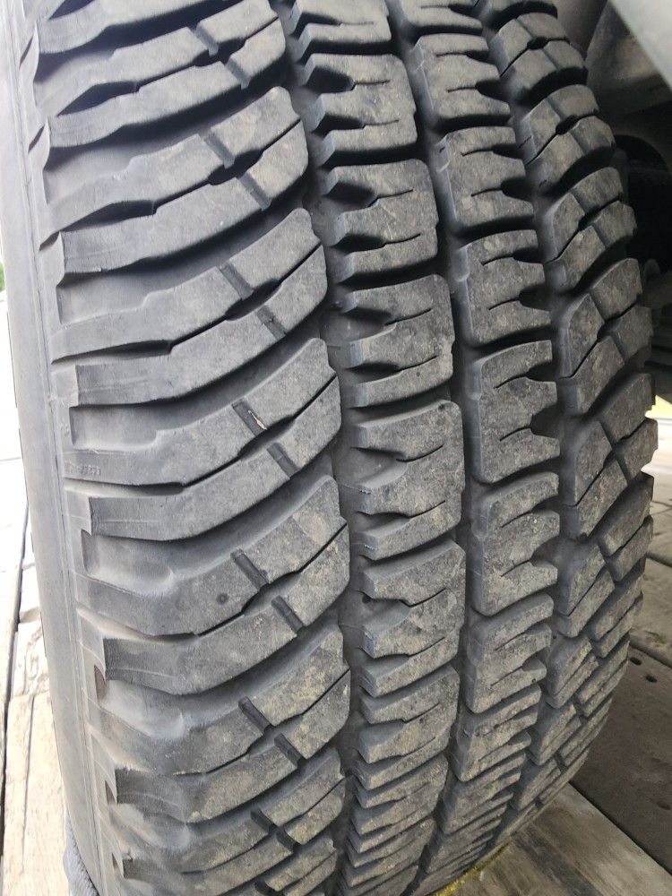 Parts For Tacoma Tires 17 And Rims Complet Set Good Condition 80