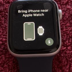Apple Watch Serie 5, 44mm. Gps Only. HABLO ESPANOL 