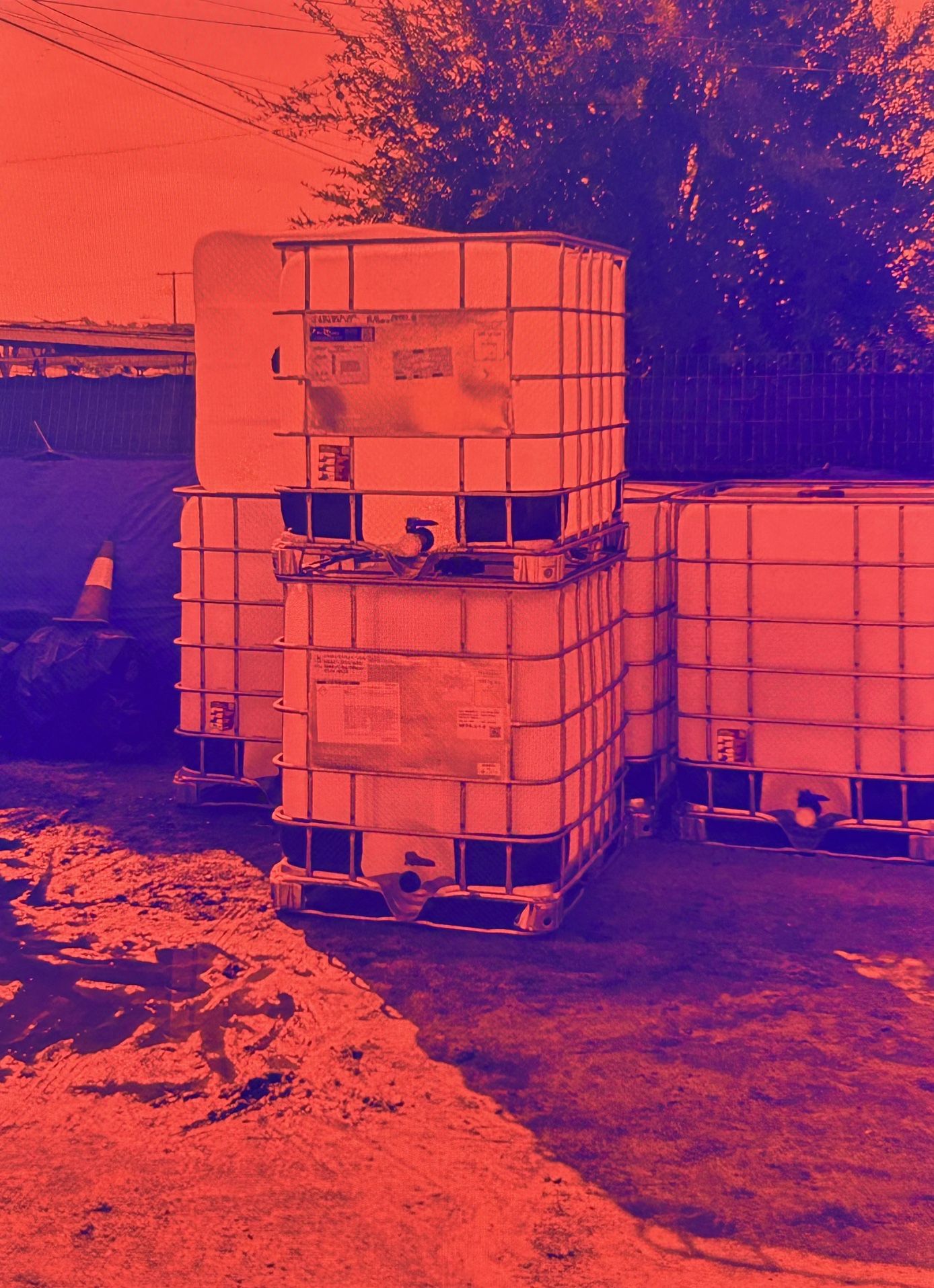 βπ§IBC Totes Blowout β Stock Up & Save Big!β