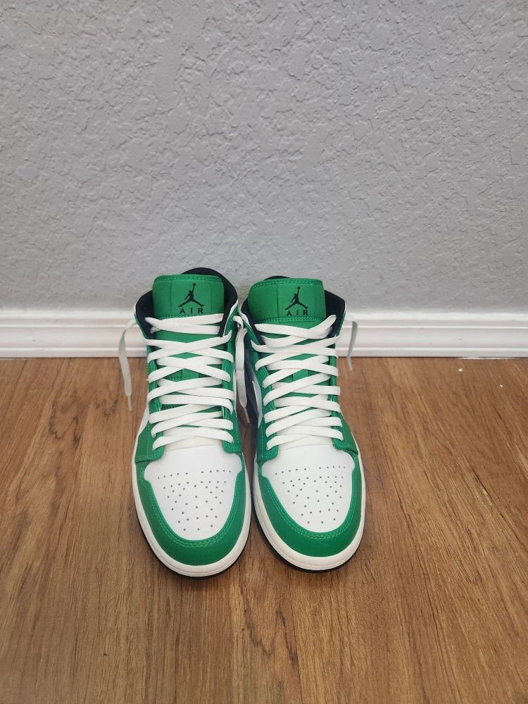 Air Jordan 1 Mid Lucky Green