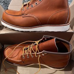 875 Redwing Boots Size 10E