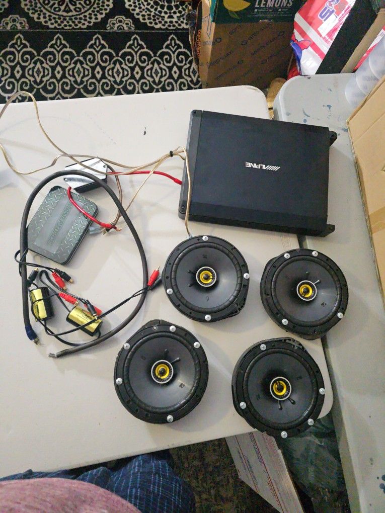 Alpine 4-Channel Amp, AudioControl LC2i & 4 Kicker CS Speakers - Full Car Audio System