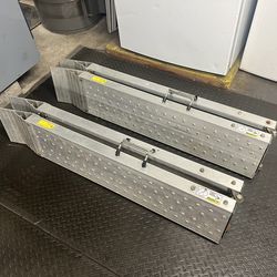 Aluminum Folding Ramps