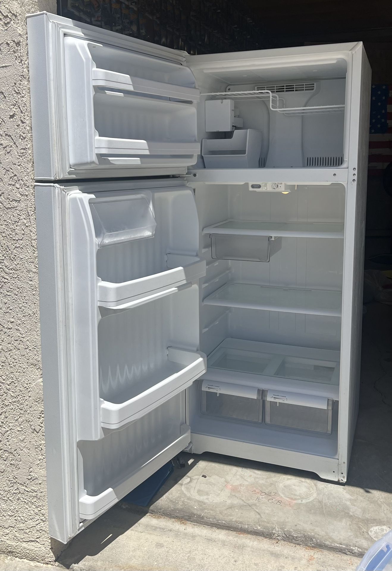 Refrigerator