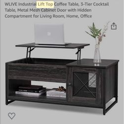 Lift top coffee table