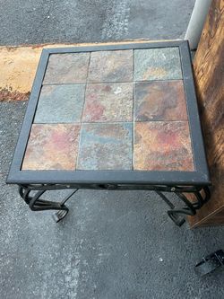 Coffee table and end table set