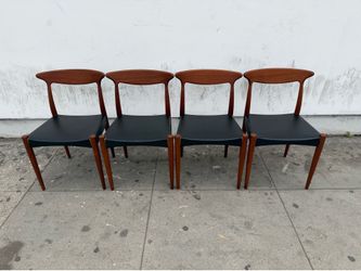 Mid century danish  set of teak dining chairs