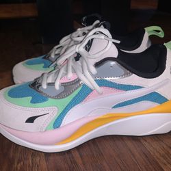 Women’s Puma Sneakers