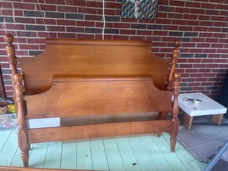Solid Wood Four-Poster Bed Frame