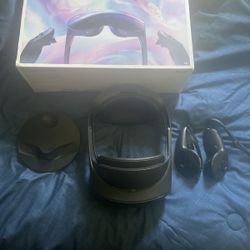 Used Black Virtual-Reality Pro 256GB 