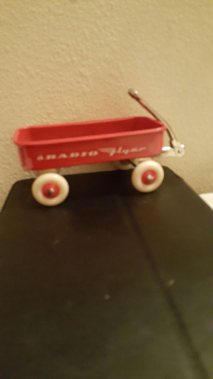 Small Miniature Radio Flyer Wagon Metal & Plastic Red Mini White wheels