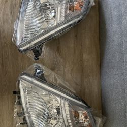 Toyota Prius 05 Front Headlight